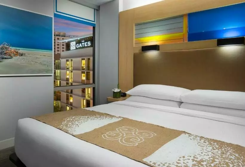 キングサイズベッドのスイートルーム, The Gates Hotel South Beach