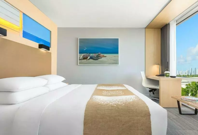 キングサイズベッドのスイートルーム, The Gates Hotel South Beach