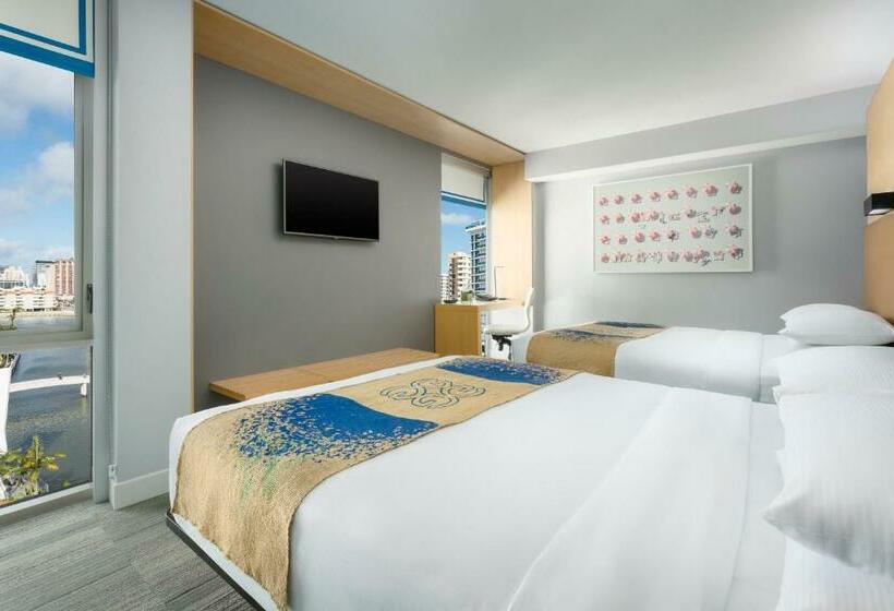 스탠다드 룸 풀장 전망, The Gates Hotel South Beach