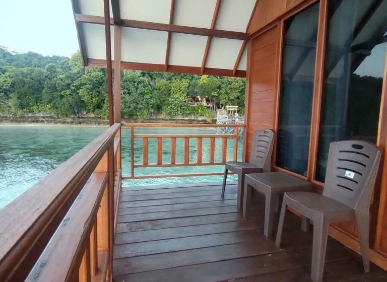 غرفة قياسية مطلّة علي البحر, Maratua Dive Center And Lodge