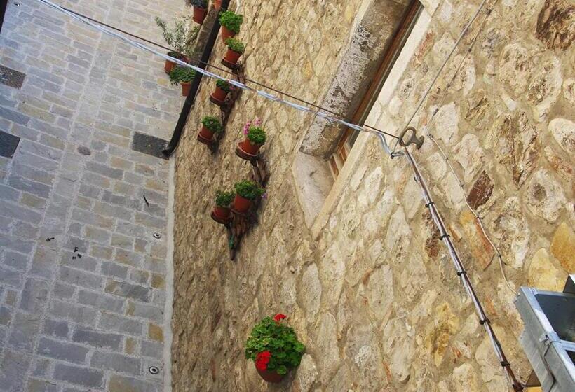 Номер Стандарт с Балконом, Il Casale Del Borgo