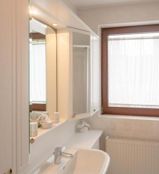 Стандартный Номер Кровать Кинг, Landhaus Zu Kürenberg