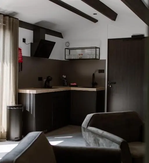 ファミリーステューディオ, De La Rue Vakantiesuites