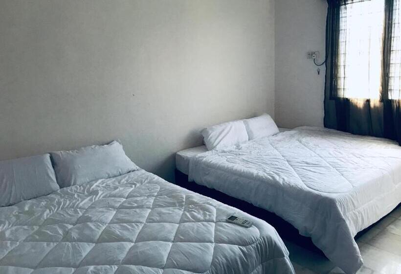 Номер Deluxe, Cozy And Comfortable Homestay In Sungai Siput