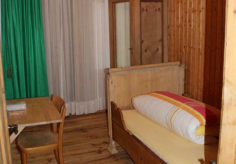 חדר סטנדרד יחיד חדר אמבטיה משותף, Gasthaus Rössli