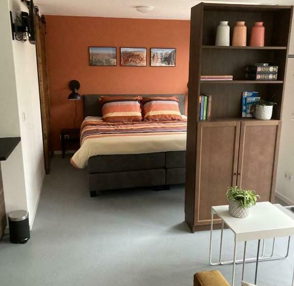 غرفة قياسية مطلّة علي الحديقة, B&b  T Onderkomen