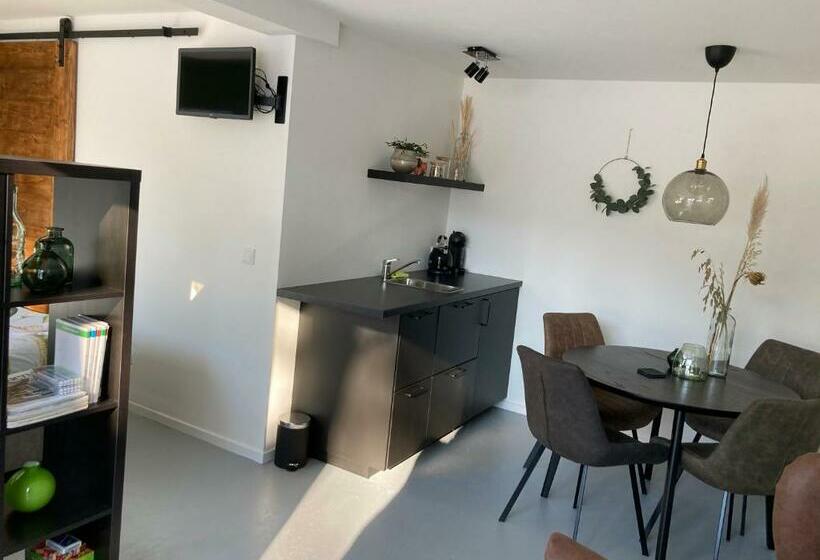 غرفة قياسية مطلّة علي الحديقة, B&b  T Onderkomen