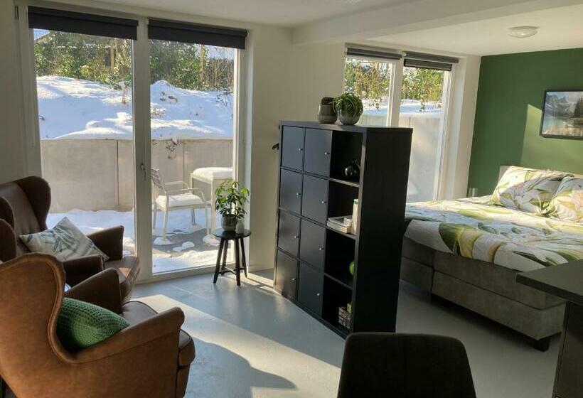 غرفة قياسية مطلّة علي الحديقة, B&b  T Onderkomen