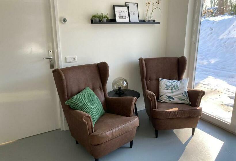 غرفة قياسية مطلّة علي الحديقة, B&b  T Onderkomen