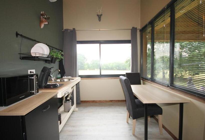 テラス付スイート, Chambres D Hôtes La Difference Le Pressoir