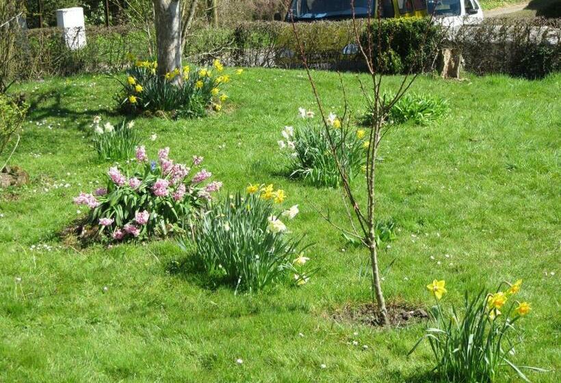 Номер Стандарт Вид на Сад, La Roseraie Du Prieure