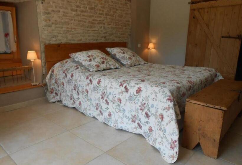 Standard room with outdoor bath, Les Grands Prés