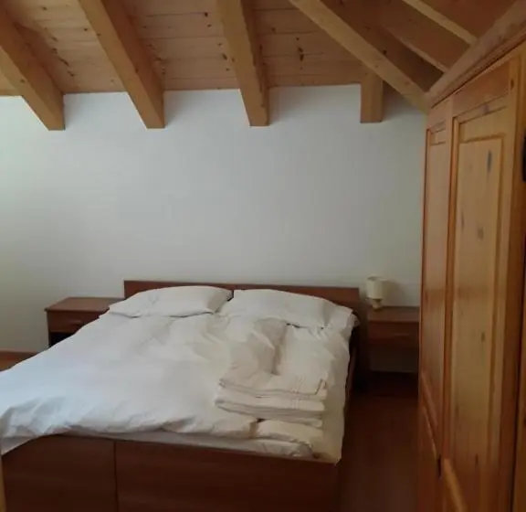 Huoneisto 1 Makuuhuone Näkymä, Chalet Musiera