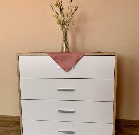 חדר סטנדרט, узвар