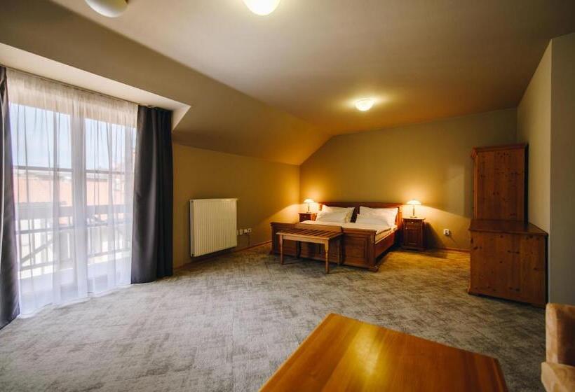 Апартаменты 1 Спальня с Балконом, Kounický Dvůr