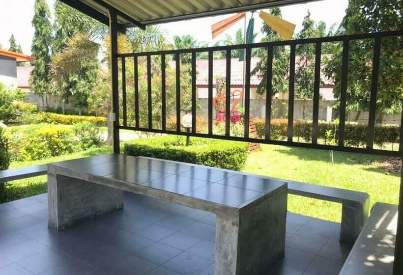 غرفة قياسية, Janrawee Resort