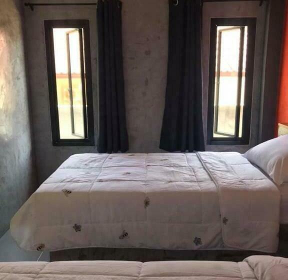 غرفة قياسية, Janrawee Resort