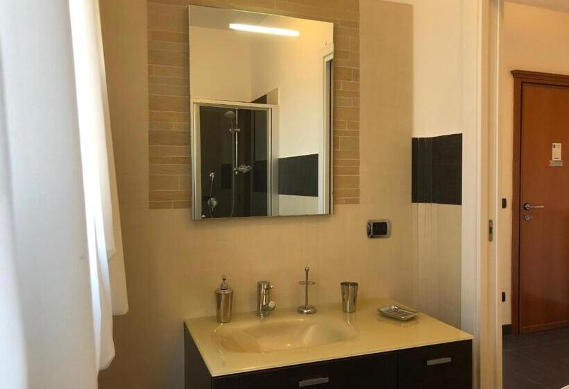 חדר סטנדרט עם מרפסת, Luxury B&b Dimora Albani