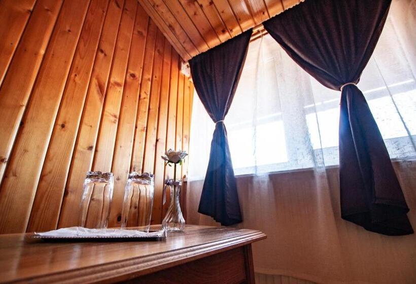 Номер Стандарт Трехместный, Casa Albă