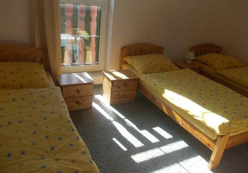 스탠다드 트리플 룸, Guest House Kaskáda