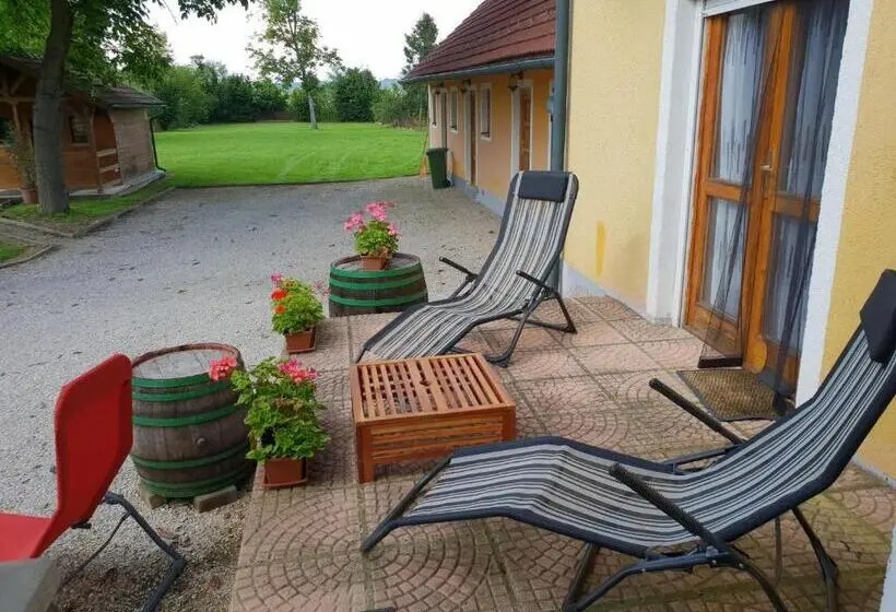 ベーシックトリプルルーム, Kerka Völgyi Vendégház