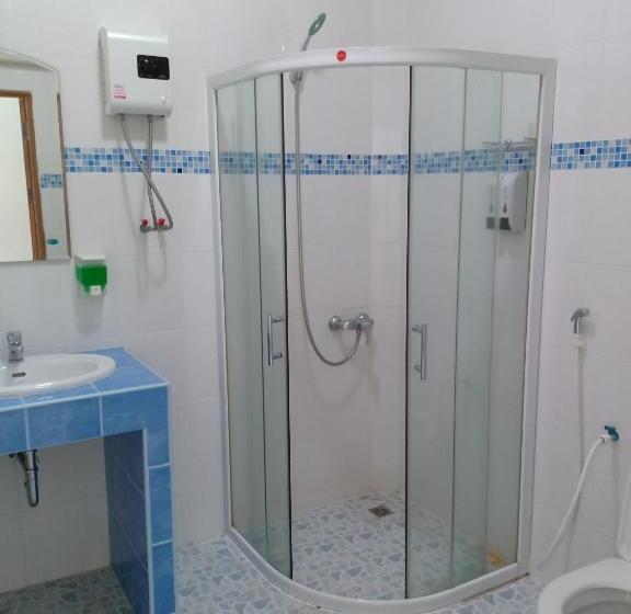 غرفة سوبيريور ثلاثية, Malee Resort