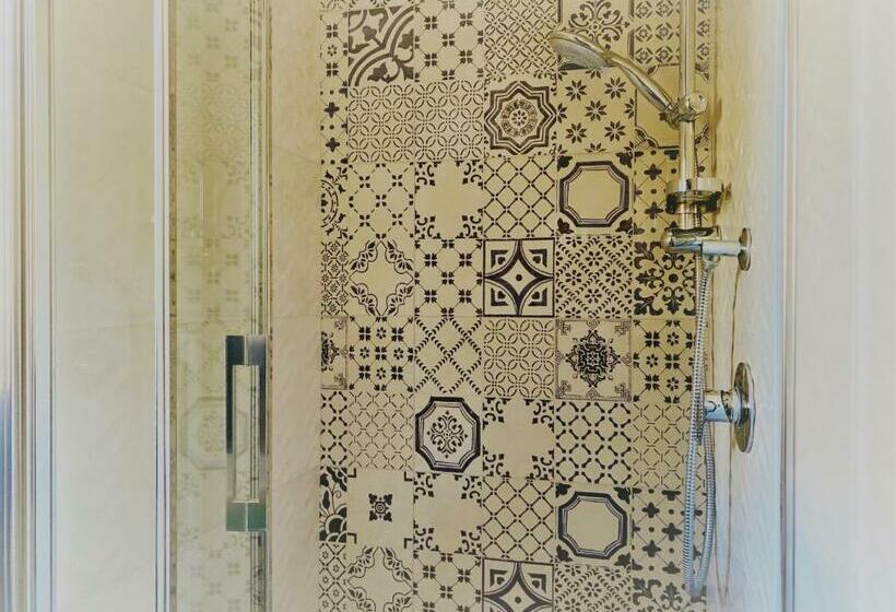 חדר סטנדרט לשלושה, B&b Agorà