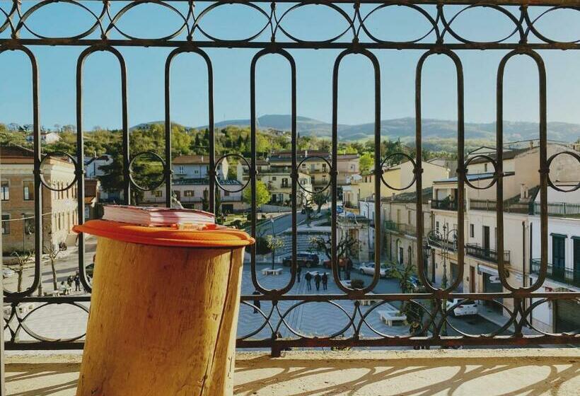 חדר סטנדרט לשלושה, B&b Agorà