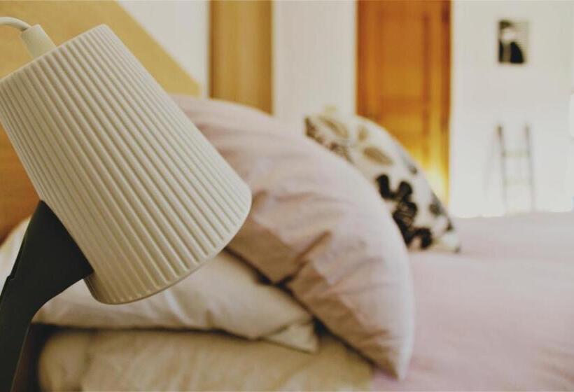 חדר סטנדרט לארבעה, B&b Agorà