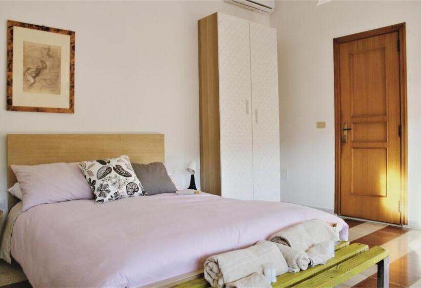 חדר סטנדרט לארבעה, B&b Agorà