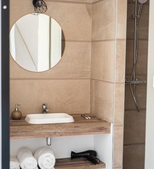 Номер Deluxe, 4u Bed & Spa