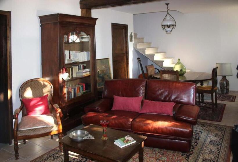 Люкс Вид на Сад, Au Relais De Nèche