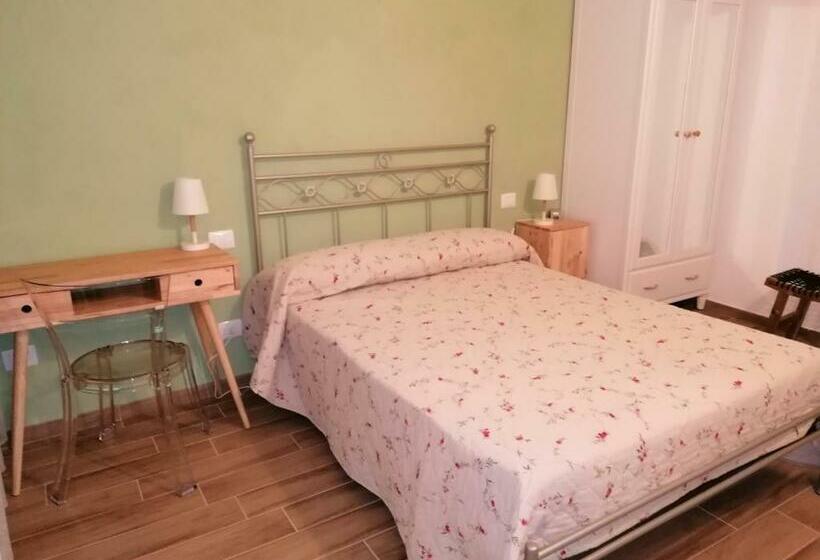 스탠다드 룸, La Mafalda In Oltrepo