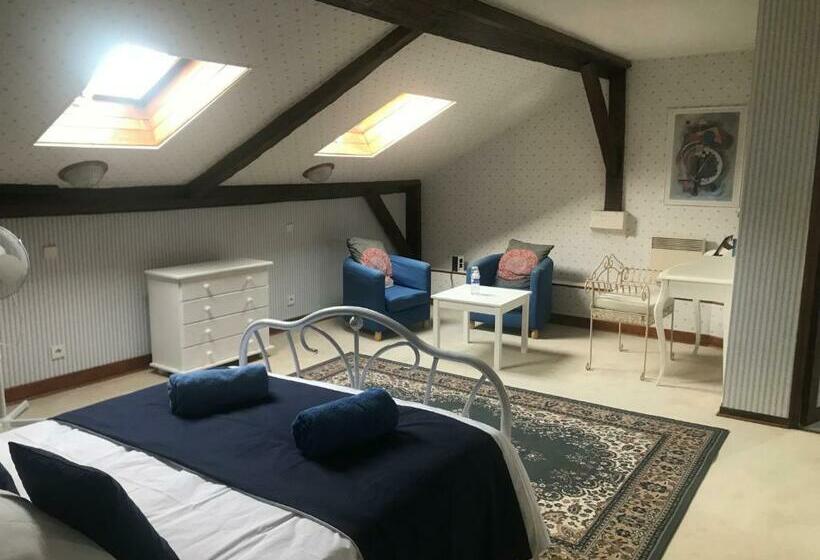 家庭套房, Le Logis Des Quatre Puits