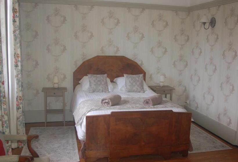 标准间, Le Logis Des Quatre Puits