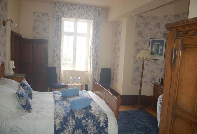 标准三人间, Le Logis Des Quatre Puits