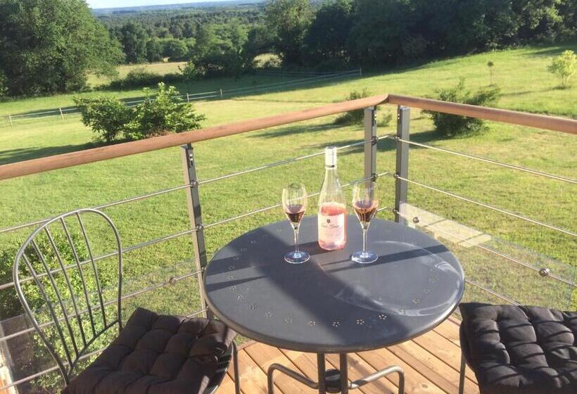 Студия Deluxe, Les Petits Chenes