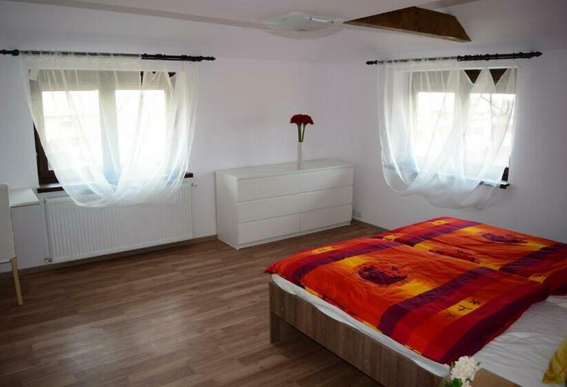 Номер Deluxe, Pensiunea Corbeanca   Cazare Si Evenimente