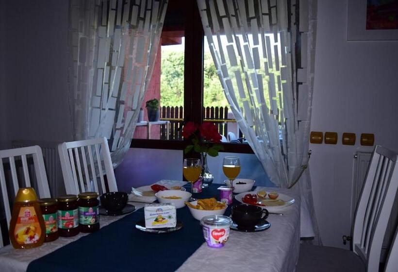 Четырехместный Номер Deluxe, Pensiunea Corbeanca   Cazare Si Evenimente