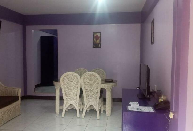 سوییت دوبلکس, Jconfarm