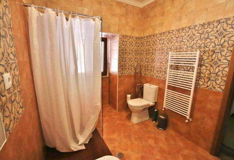 Номер Стандарт Адаптированный для Инвалидов, Monte Do Pego