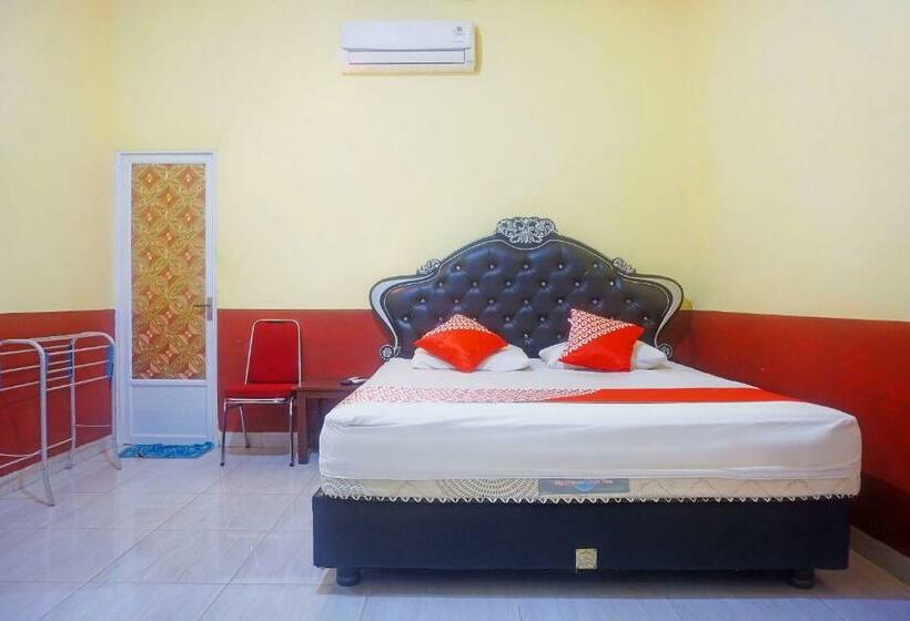 Номер Стандарт, Oyo 91433  Sari Jeneponto