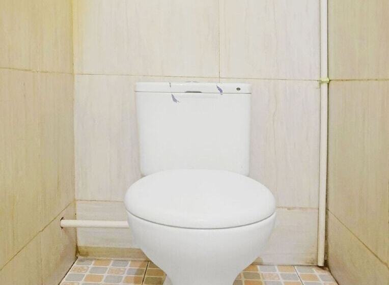 Номер Стандарт, Oyo 91433  Sari Jeneponto