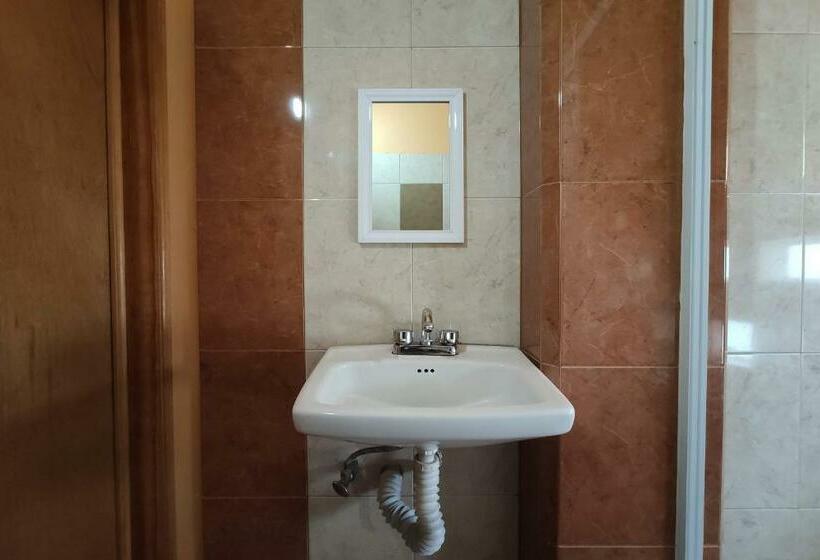 חדר סופריור, Oyo Trigos De Oro