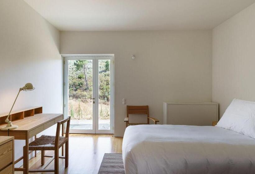 غرفة قياسية, Quinta Da Caída