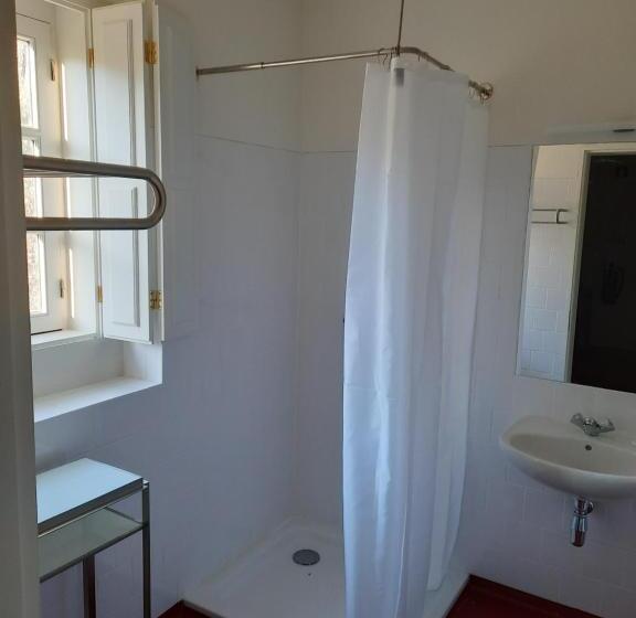 جناح عائلي, Quinta Da Caída