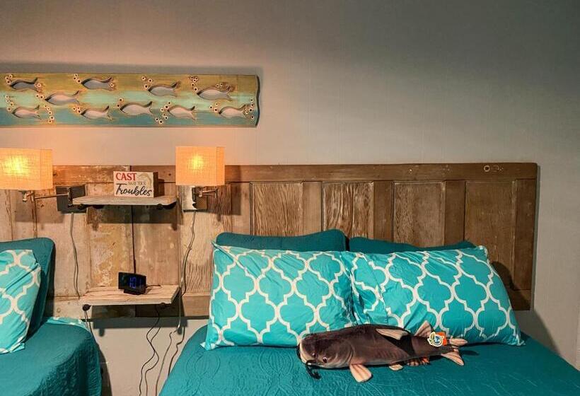 标准间, Reel Inn And Lodge