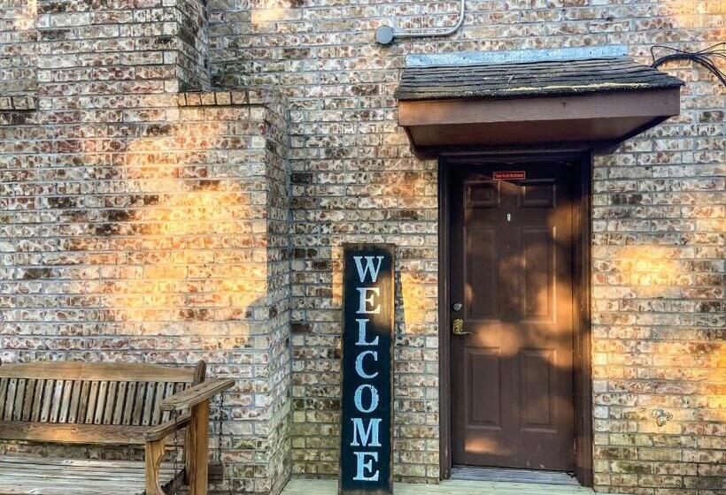 带2个卧室的公寓, Reel Inn And Lodge