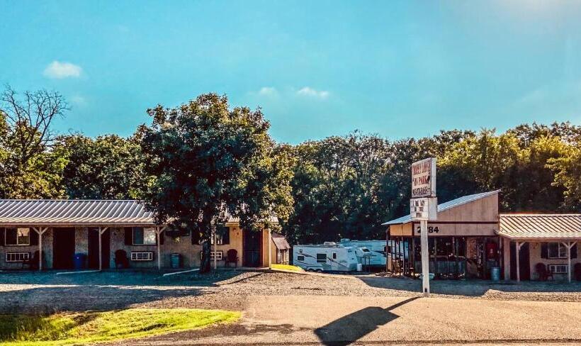 带2个卧室的公寓, Reel Inn And Lodge