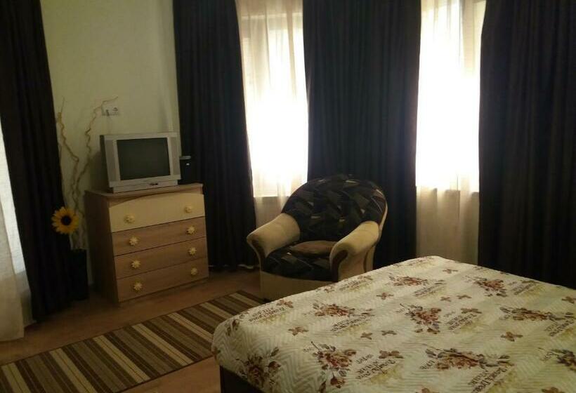 バスタブ付きスタンダードルーム, къща за гости акация